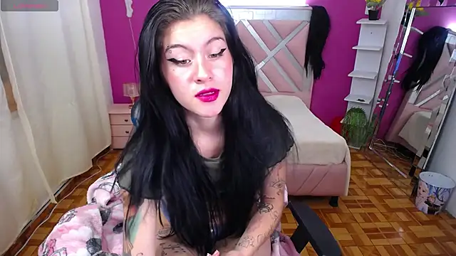 Kate Laurence  online show from February 24, 2025, 10:36 pm