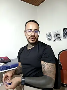 Snapshot of Nicky_smith__ chatting on December 9, 2024, 8:01 pm Nicky smith online show from December 9, 2024, 8:01 pm