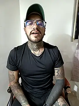 Snapshot of Nicky_smith__ chatting on December 9, 2024, 11:03 pm Nicky smith online show from December 9, 2024, 11:03 pm