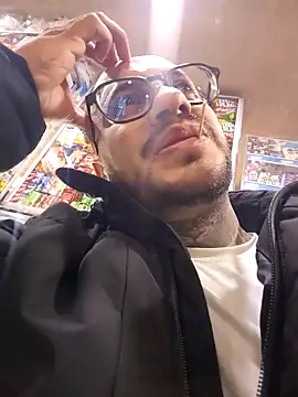 Snapshot of Nicky_smith__ chatting on November 13, 2025, 11:25 pm Nicky smith online show from November 13, 2025, 11:25 pm