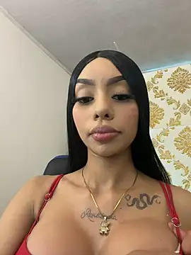 Tiffanny online show from March 20, 2026, 3:33 am