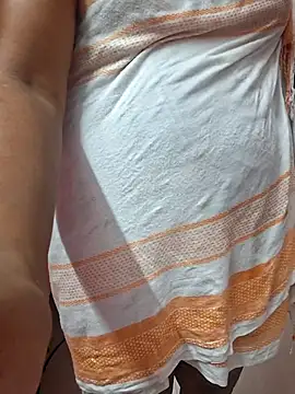 Snapshot of Aaliyalove1 chatting on March 18, 2025, 8:15 pm Aaliyalove1 online show from March 18, 2025, 8:15 pm