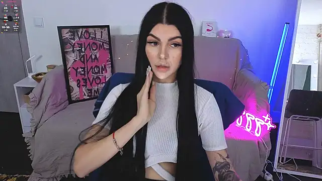 Tiffany lab online show from October 23, 2025, 12:37 pm