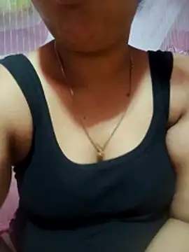 Super-Couple online show from April 4, 2026, 1:37 am