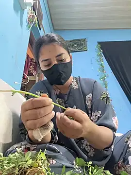 Black Glow online show from January 23, 2025, 4:41 am