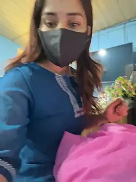 Black Glow online show from February 8, 2025, 4:25 am