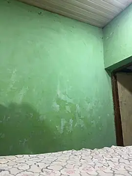 Black Glow online show from February 10, 2025, 4:04 pm