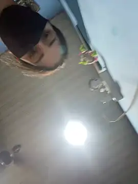 Black Glow online show from February 22, 2025, 2:52 pm