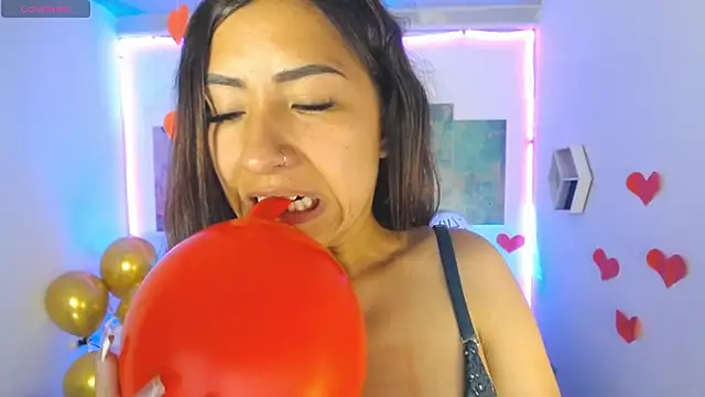 Snapshot of Sofi_hot_4m chatting on February 19, 2025, 9:14 pm Sofi hot 4m online show from February 19, 2025, 9:14 pm