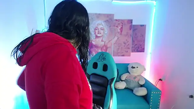 Sofi hot 4m online show from January 14, 2026, 12:44 pm