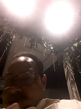 Jhon837486 online show from October 2, 2025, 3:52 pm