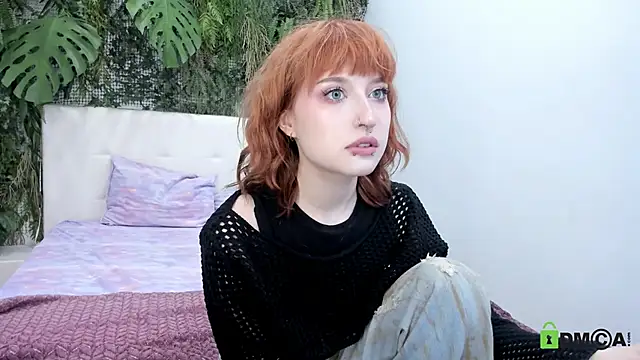 ElizaNik  online show from September 30, 2025, 5:23 am