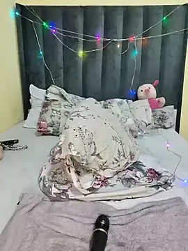 TheeNicole online show from February 27, 2026, 9:59 pm