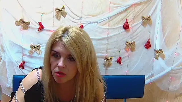 Julya Barbi online show from December 29, 2024, 6:05 pm