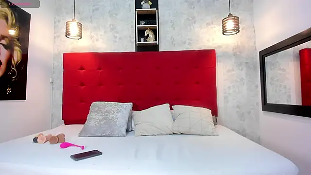 SilvannaFit online show from February 5, 2025, 12:27 pm