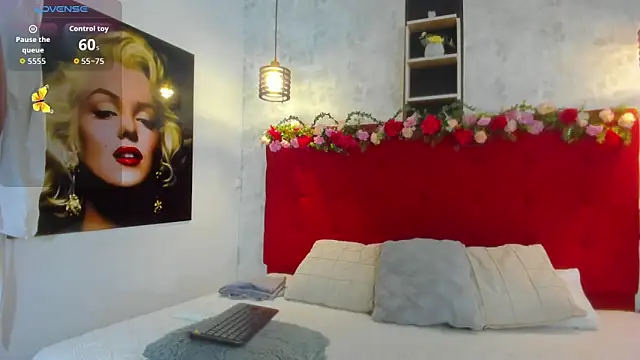 SilvannaFit online show from October 24, 2025, 12:12 pm