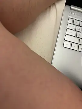 Snapshot of SoshyBaby chatting on October 10, 2025, 5:56 pm SoshyBaby online show from October 10, 2025, 5:56 pm