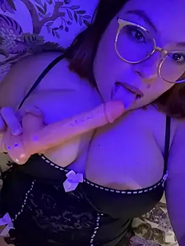 Snapshot of SoshyBaby chatting on October 19, 2025, 9:48 pm SoshyBaby online show from October 19, 2025, 9:48 pm