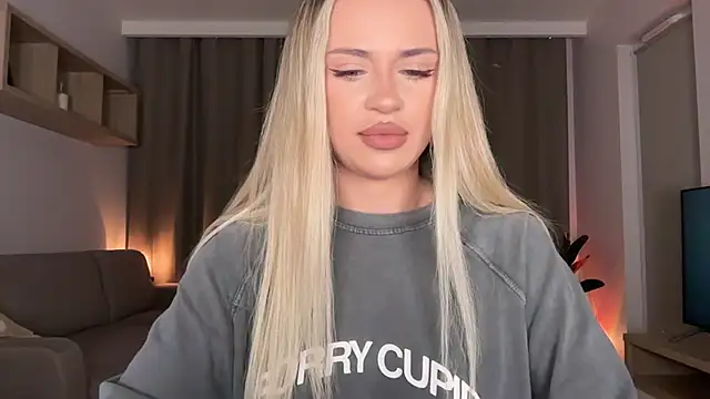 Julia RL online show from October 13, 2025, 7:47 pm