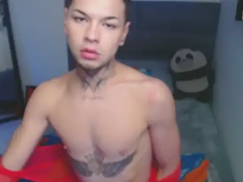 Snapshot of MarceloMilk chatting on October 6, 2025, 4:21 am MarceloMilk online show from October 6, 2025, 4:21 am