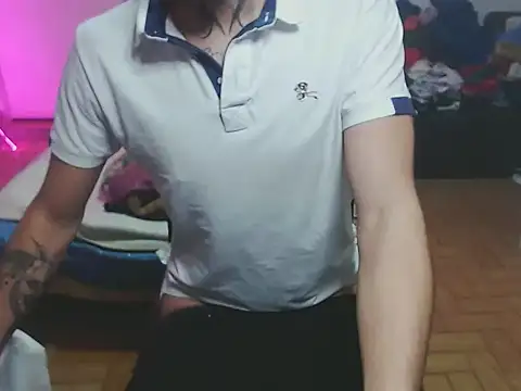 Snapshot of MarceloMilk chatting on November 16, 2025, 3:23 am MarceloMilk online show from November 16, 2025, 3:23 am