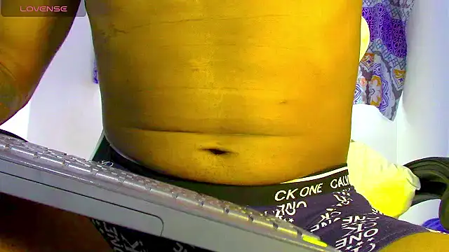 Amir mikelsen online show from September 12, 2025, 3:34 pm