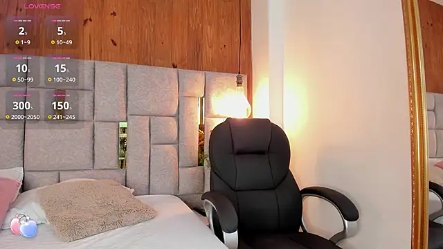 Saori newman online show from October 11, 2025, 11:53 am