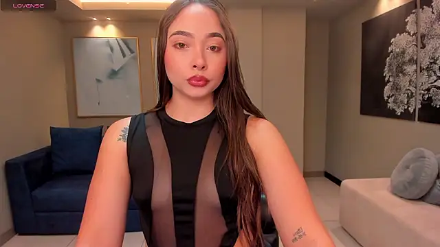 Snapshot of AlinaKravitz chatting on February 1, 2026, 5:22 pm AlinaKravitz online show from February 1, 2026, 5:22 pm