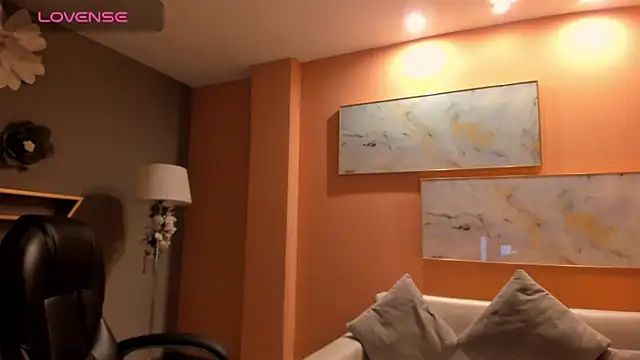 KaiaFerreira online show from January 27, 2025, 12:05 pm