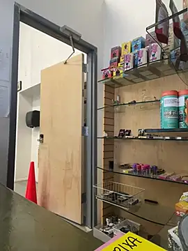 jr91esl online show from February 7, 2025, 5:51 pm