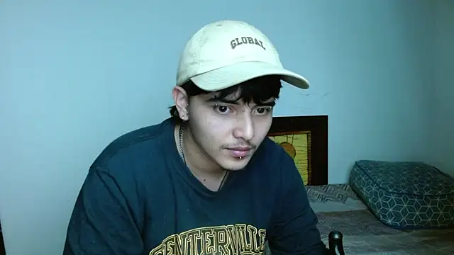Snapshot of Hgp3riodictabl3 chatting on March 8, 2025, 6:10 am Hgp3riodictabl3 online show from March 8, 2025, 6:10 am
