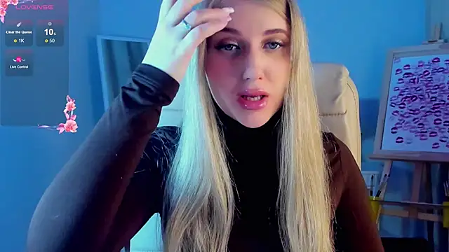 Snapshot of Evacadooo chatting on March 14, 2025, 2:20 am Evacadooo online show from March 14, 2025, 2:20 am