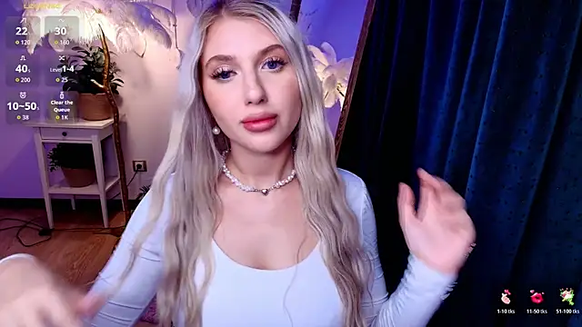 Evacadooo online show from July 10, 2026, 3:22 am