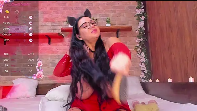 Lizzyvixxx online show from November 10, 2025, 6:23 am