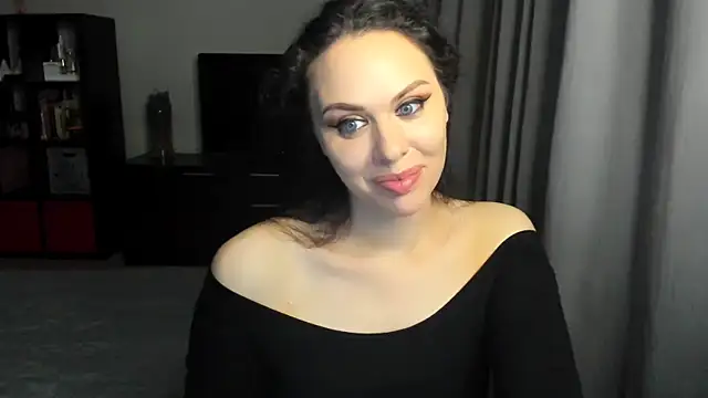 Snapshot of MollyCheiz chatting on December 7, 2024, 3:47 am MollyCheiz online show from December 7, 2024, 3:47 am