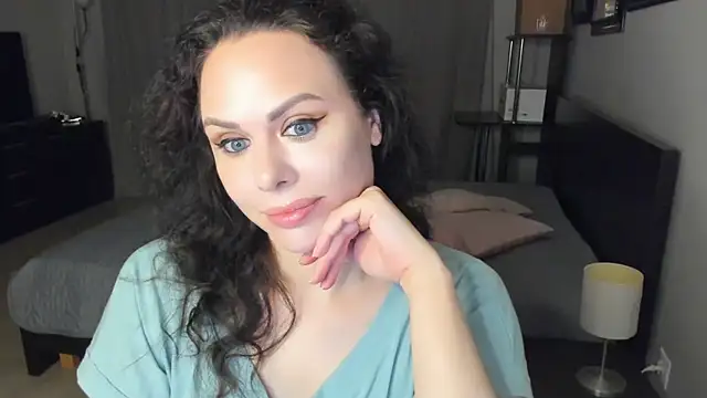 Snapshot of MollyCheiz chatting on September 10, 2025, 9:37 pm MollyCheiz online show from September 10, 2025, 9:37 pm