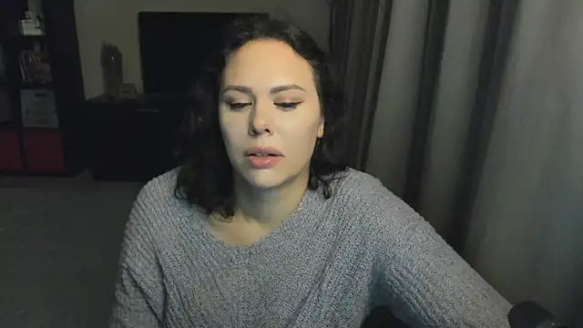 Snapshot of MollyCheiz chatting on September 22, 2025, 5:15 pm MollyCheiz online show from September 22, 2025, 5:15 pm