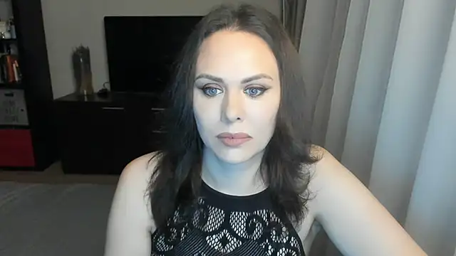 Snapshot of MollyCheiz chatting on November 30, 2025, 2:43 pm MollyCheiz online show from November 30, 2025, 2:43 pm