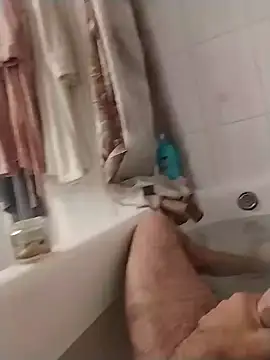 kisandgioni online show from October 29, 2025, 7:48 pm