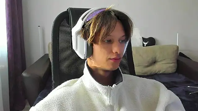 Ostin meow online show from September 24, 2025, 8:17 am