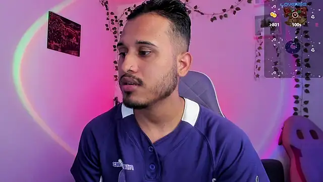 Snapshot of Raf_brunette chatting on December 15, 2024, 1:00 pm Raf brunette online show from December 15, 2024, 1:00 pm