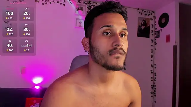 Snapshot of Raf_brunette chatting on January 6, 2025, 10:05 pm Raf brunette online show from January 6, 2025, 10:05 pm