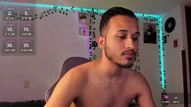 Snapshot of Raf_brunette chatting on February 26, 2025, 11:09 am Raf brunette online show from February 26, 2025, 11:09 am