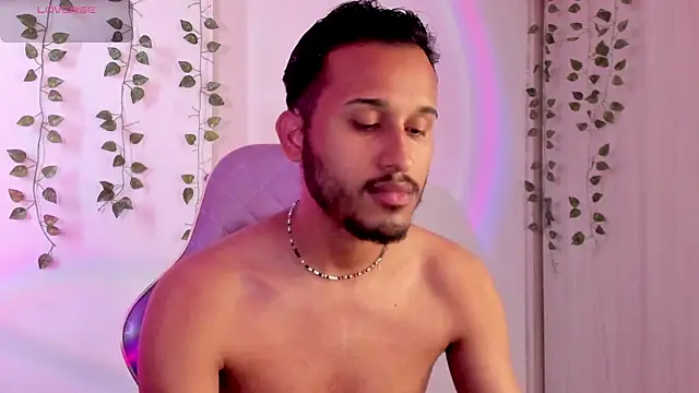 Snapshot of Raf_brunette chatting on September 26, 2025, 11:03 am Raf brunette online show from September 26, 2025, 11:03 am