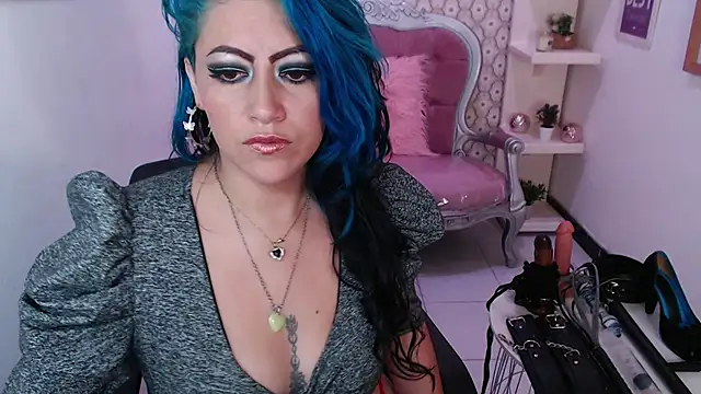 scarleth blue online show from March 21, 2025, 6:38 am