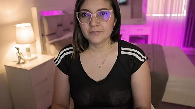 Snapshot of Camilaa_bueno chatting on December 25, 2024, 9:00 pm Camilaa bueno online show from December 25, 2024, 9:00 pm