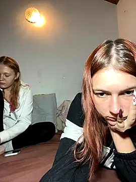 Snapshot of ella_grays chatting on October 4, 2025, 7:12 pm ella grays online show from October 4, 2025, 7:12 pm