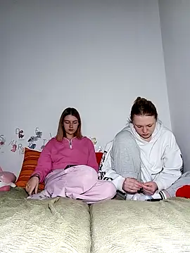 ella grays online show from March 6, 2026, 5:09 pm