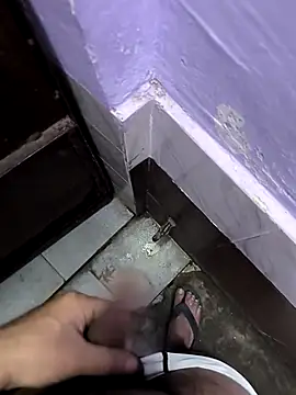 Snapshot of faaseel chatting on March 14, 2025, 7:34 pm faaseel online show from March 14, 2025, 7:34 pm