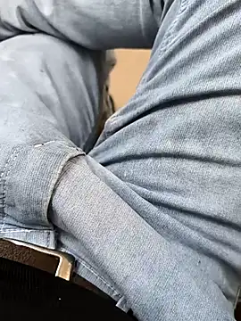 Snapshot of faaseel chatting on March 17, 2025, 9:22 am faaseel online show from March 17, 2025, 9:22 am